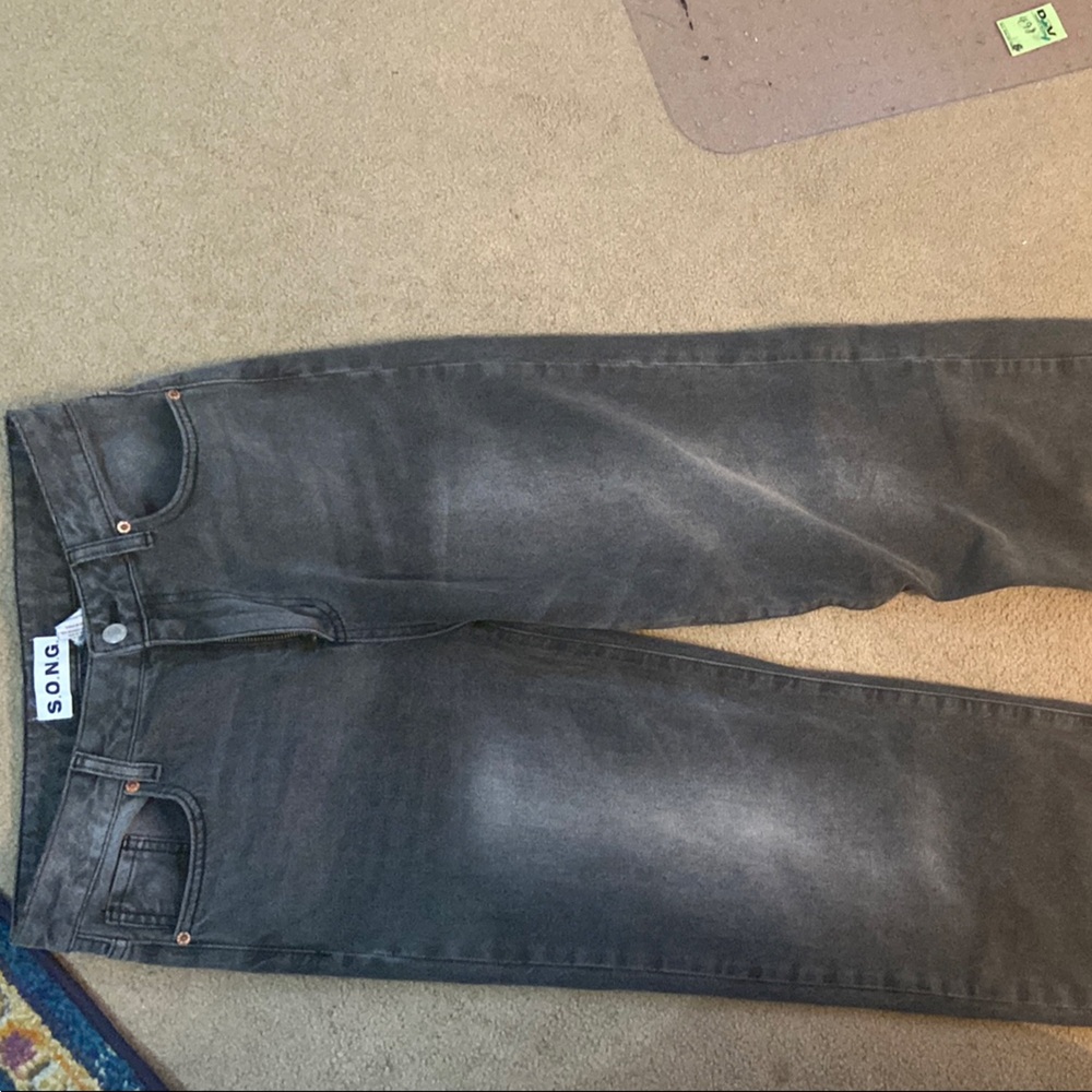 Gray Flare Wide Leg Jeans with Distressed Look